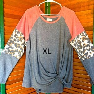Stylish Colorblock Leopard Sleeve Top - XL